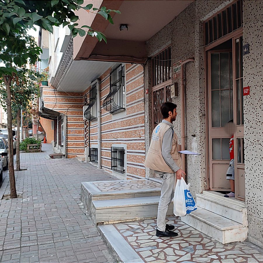 Eyyübiye ve Bağcılar’daki İhtiyaç Sahibi Ailelerimize Kurban Eti Dağıttık