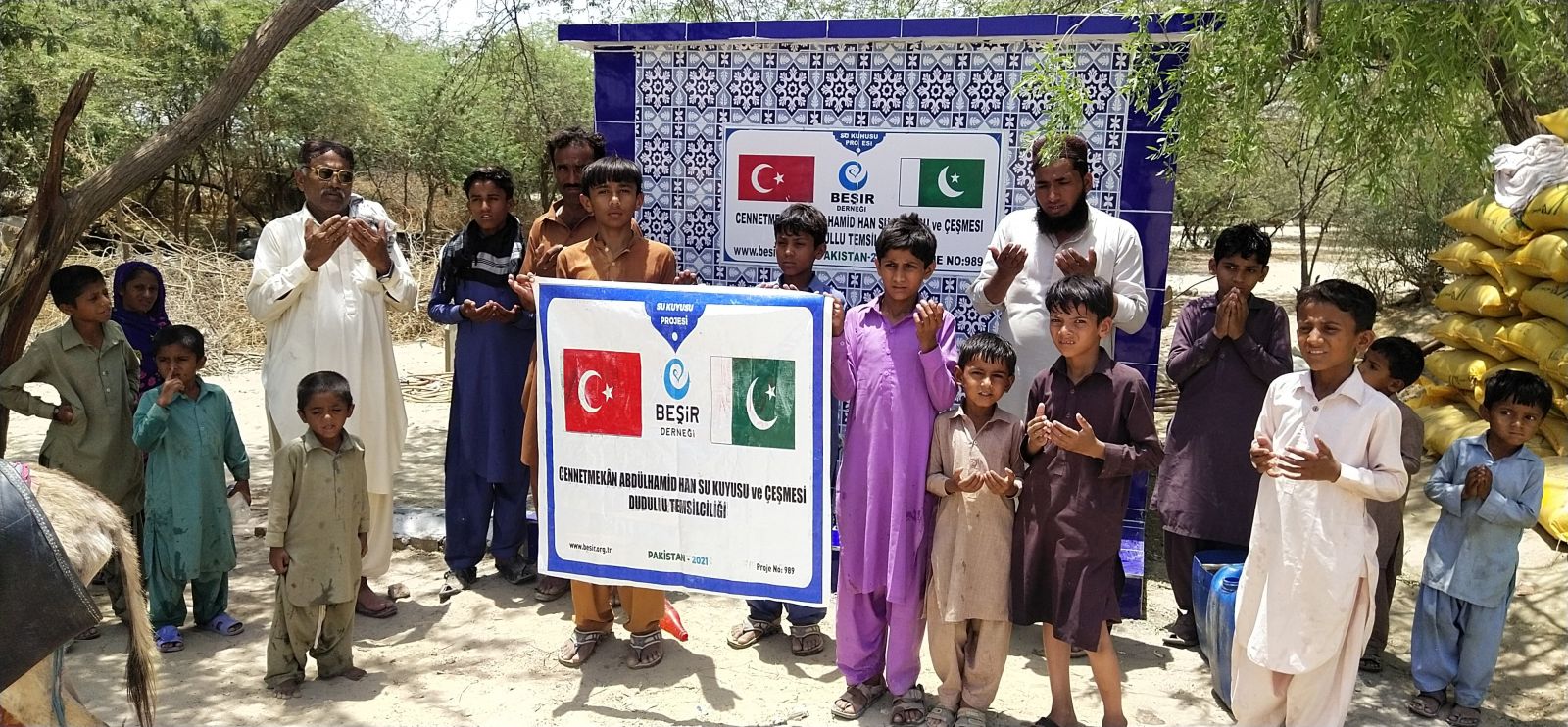Şanlıurfa Eyvan Temsilciliğimiz Adak Kurban Bağışı ve Kumanya Dağıtımı